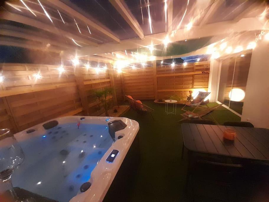 Maison 4Pers Avec Jacuzzi Privatif Couvert Proche Ocean Брем-сюр-Мер Екстериор снимка
